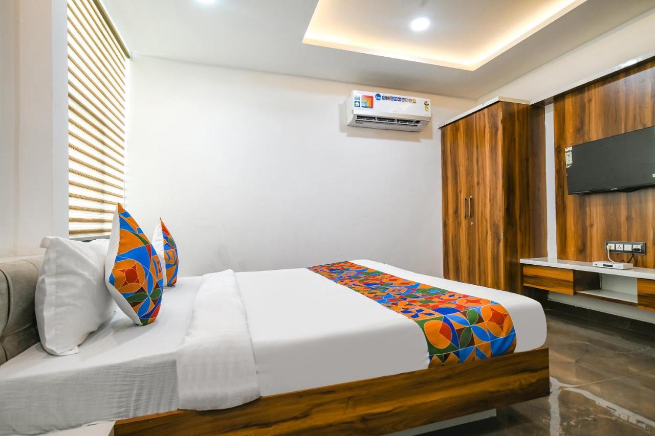 Hotel Fabhotel Well